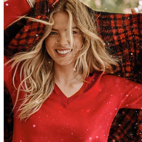 J.Jill $79 Medium Ruby Red V-Neck Cable Knit Classic Preppy Luxury Tunic Sweater - Picture 1 of 10